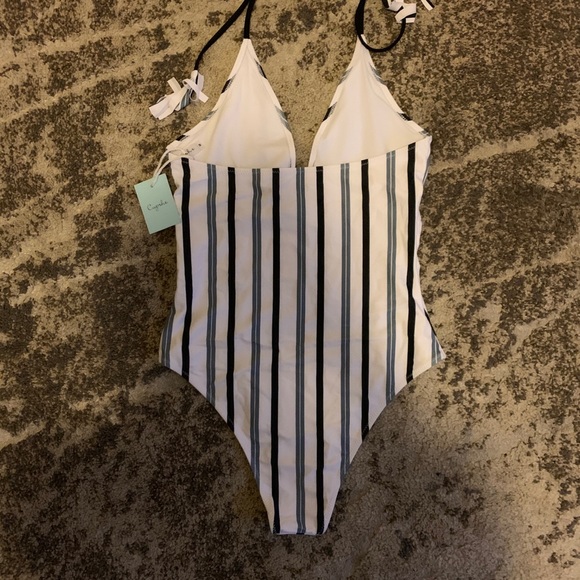 Cupshe One-Piece Swimsuit M - Picture 4 of 4
